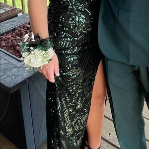 Forest green sequence formal long dress in great condition